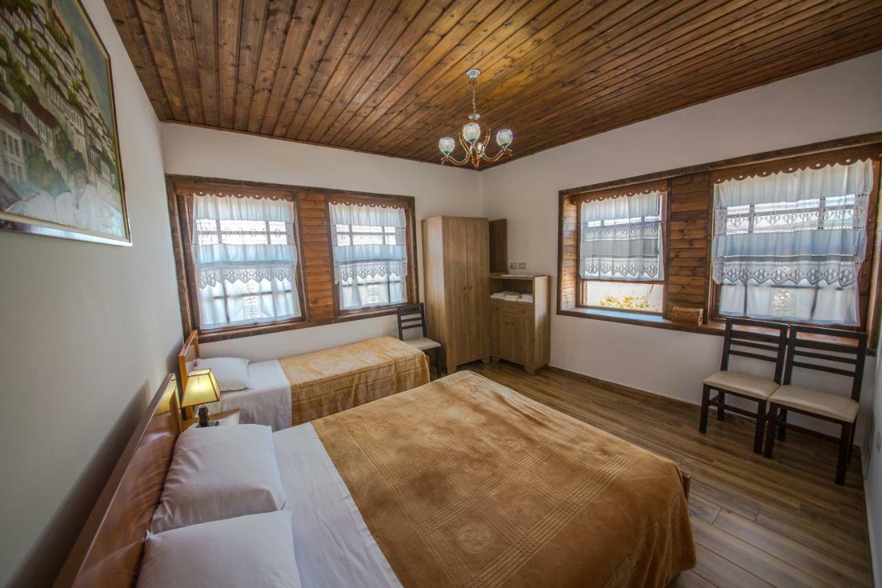 Hotel Kalaja ベラト エクステリア 写真