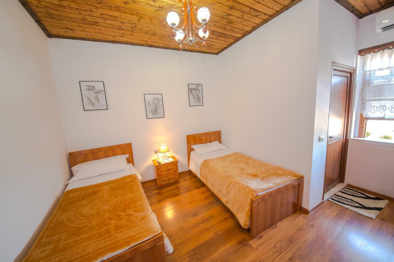 Hotel Kalaja ベラト エクステリア 写真