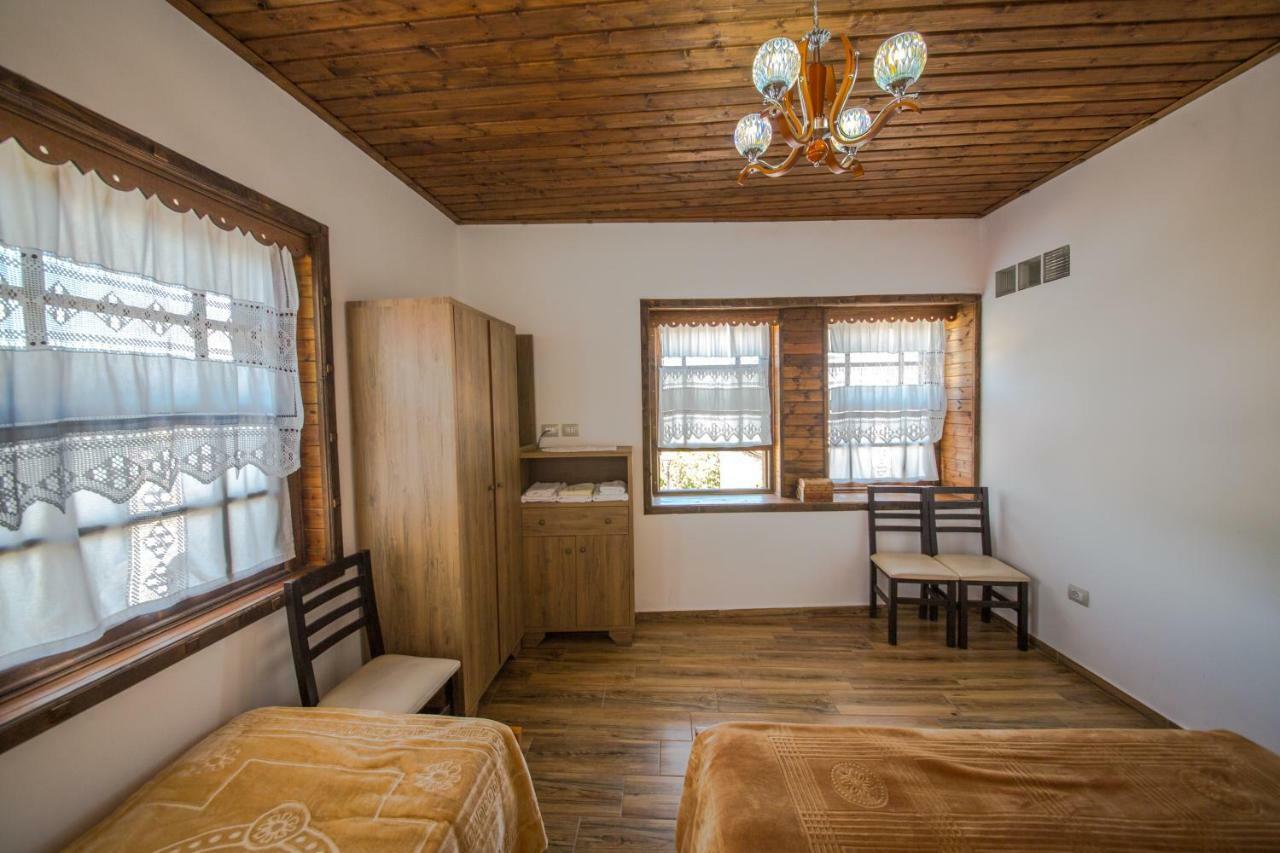 Hotel Kalaja ベラト エクステリア 写真